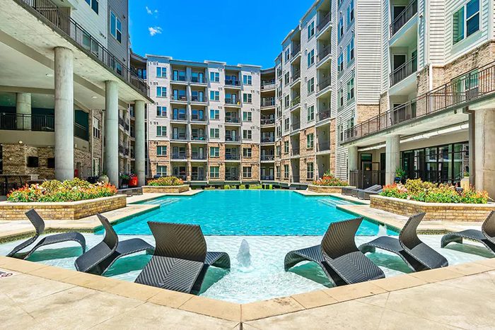 Lodgeur Med Center apartment community
